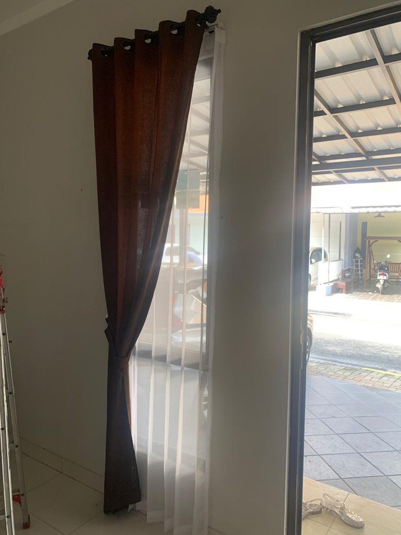 Rumah Dijual di Callysta Graha Raya Bintaro - 2 Lantai, 2 KT, Akses Tol Hanya 1M an