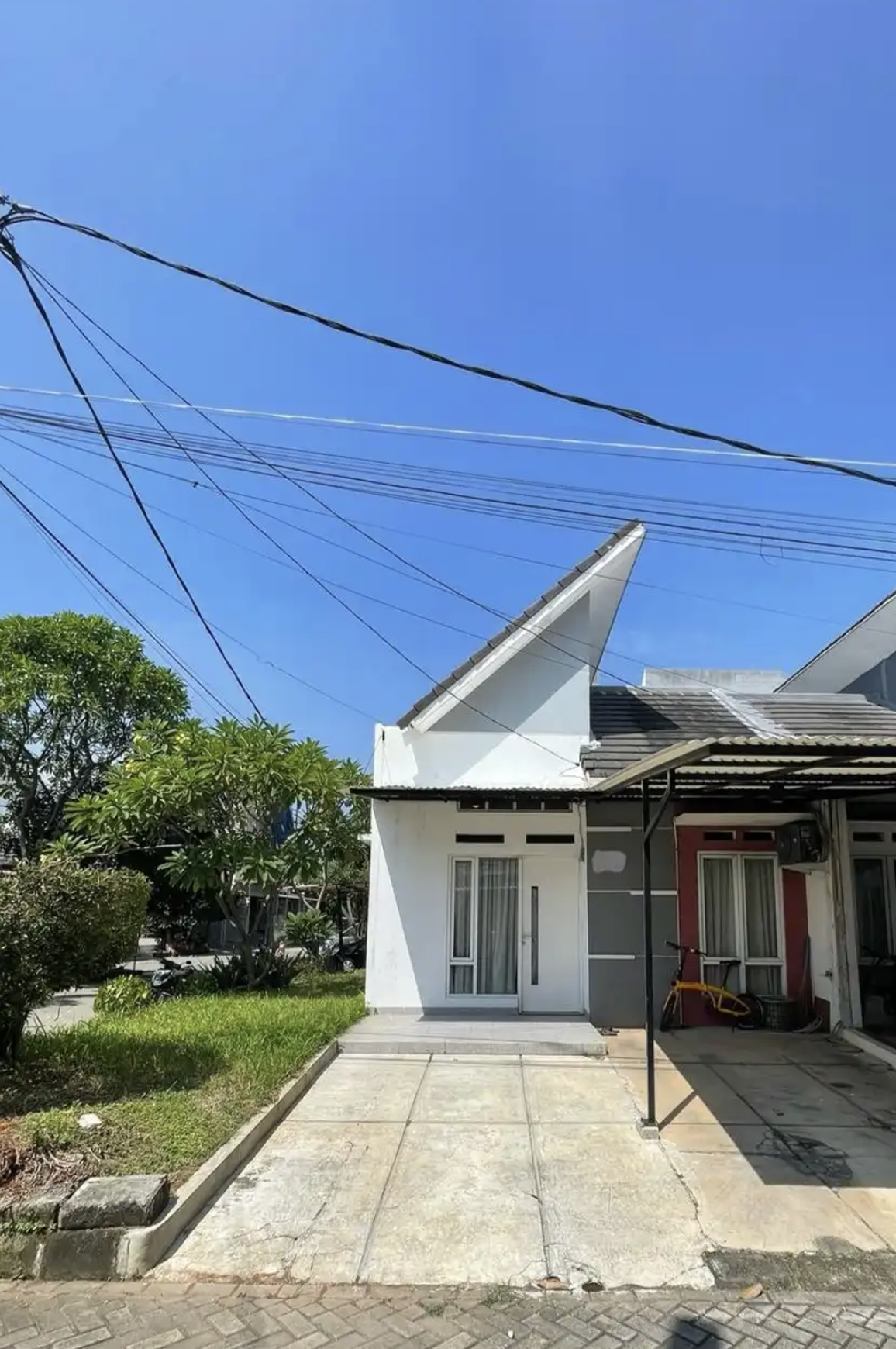 Rumah Sudut Tanah Luas di Neo Bintaro Tangerang Selatan - SHM, 1,4 M Saja