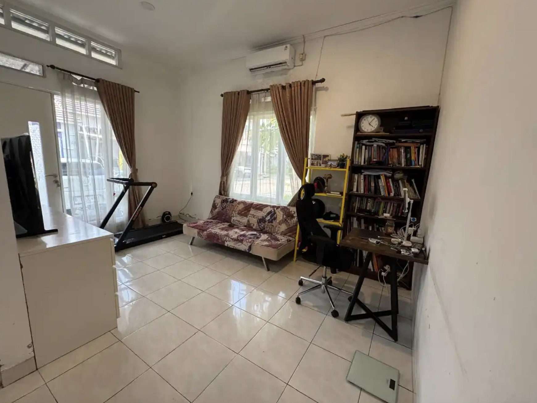 Rumah Sudut Tanah Luas di Neo Bintaro Tangerang Selatan - SHM, 1,4 M Saja