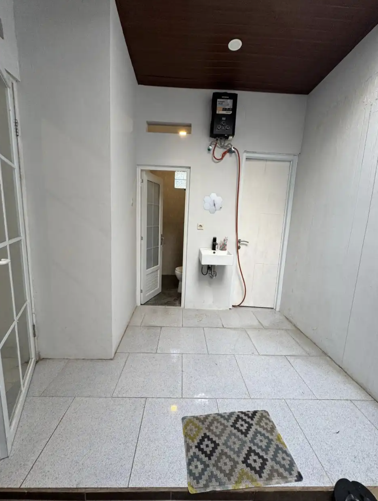 Rumah Sudut Tanah Luas di Neo Bintaro Tangerang Selatan - SHM, 1,4 M Saja