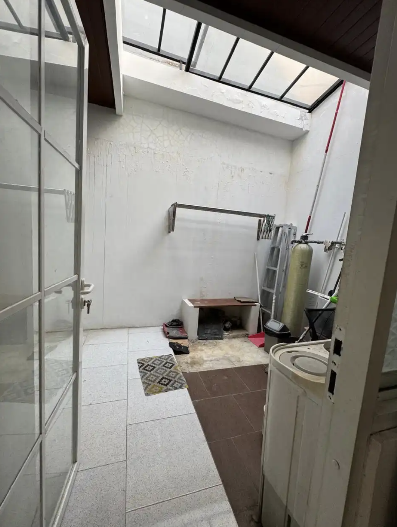 Rumah Sudut Tanah Luas di Neo Bintaro Tangerang Selatan - SHM, 1,4 M Saja