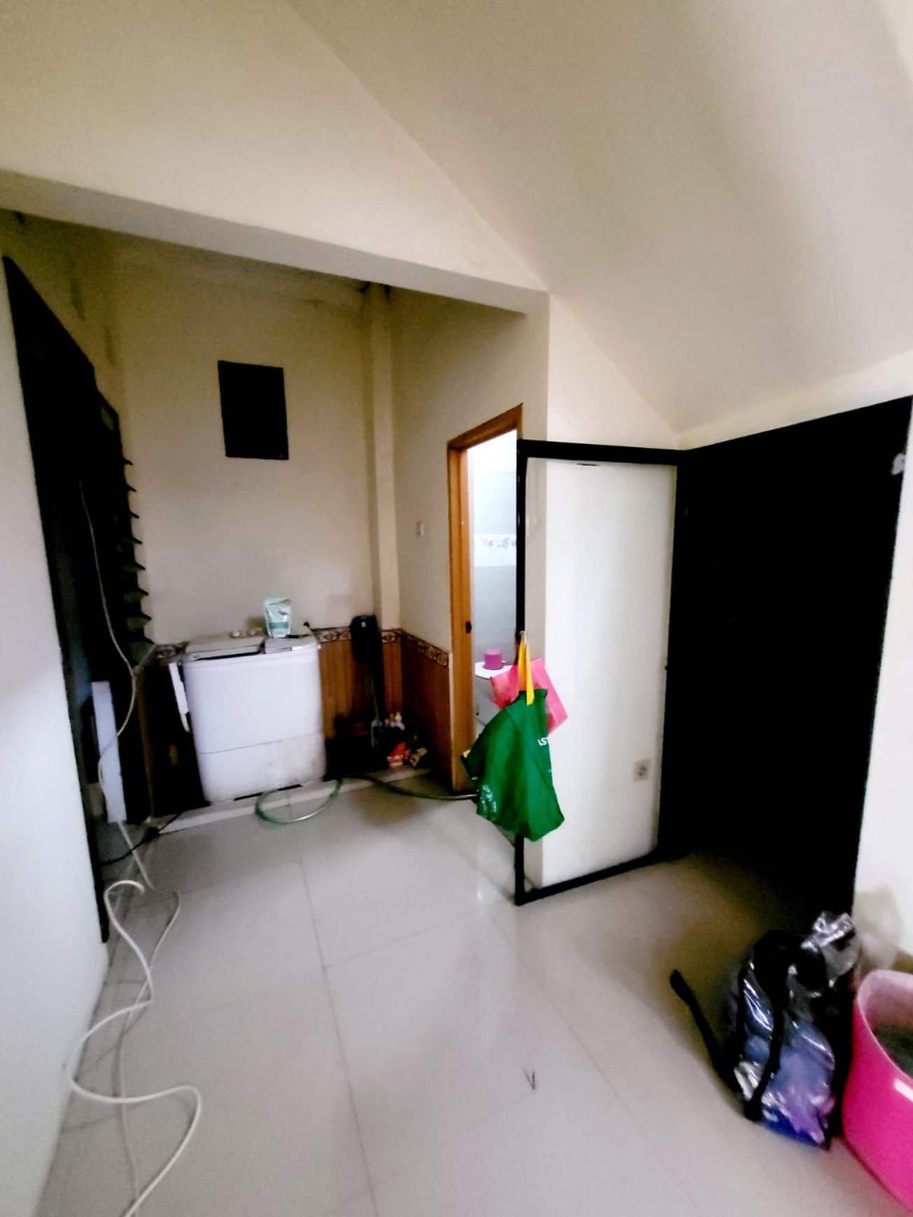 Rumah Bagus Di Jl Pertanian Komp Bisma Agung Village Depok