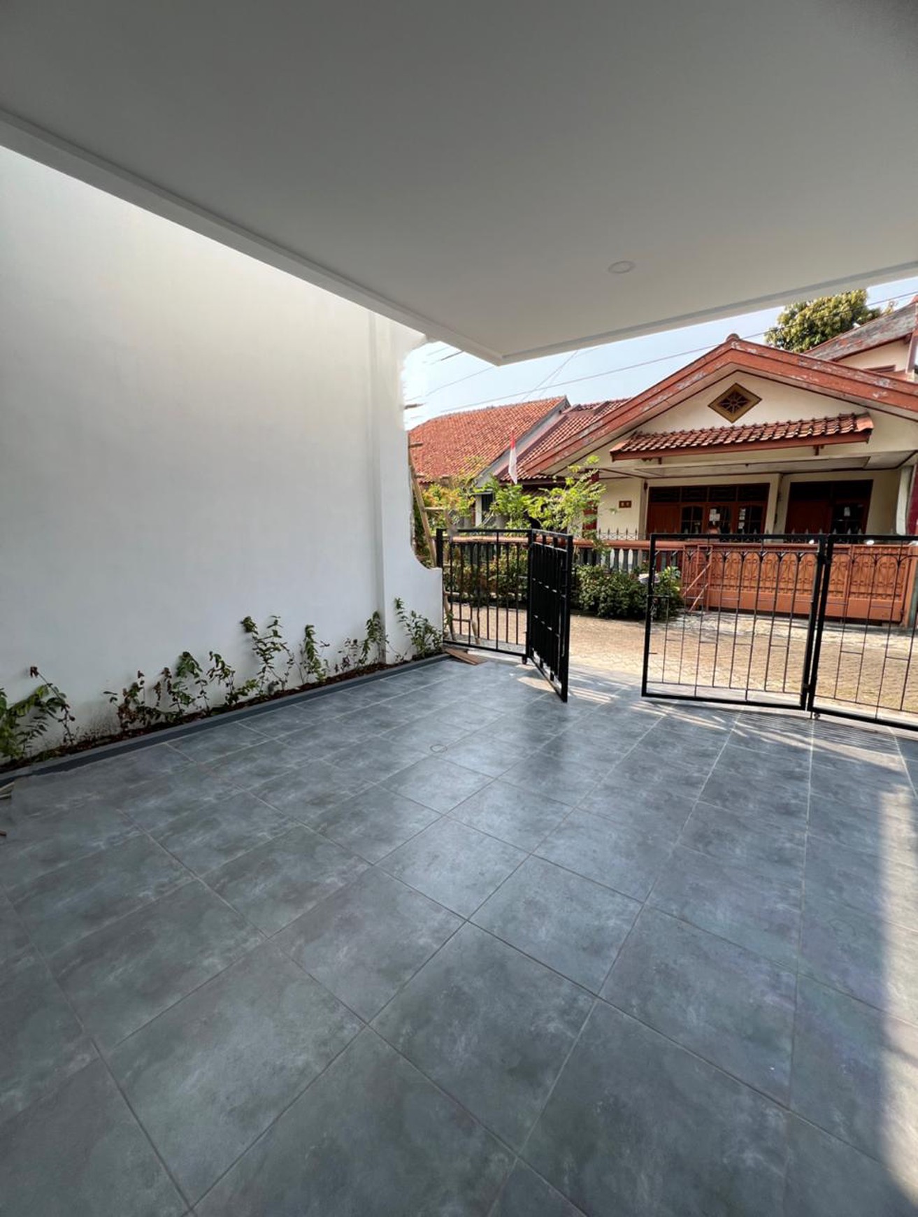 Rumah Bagus Di komp Deplu Pondok Aren Tangerang Selatan