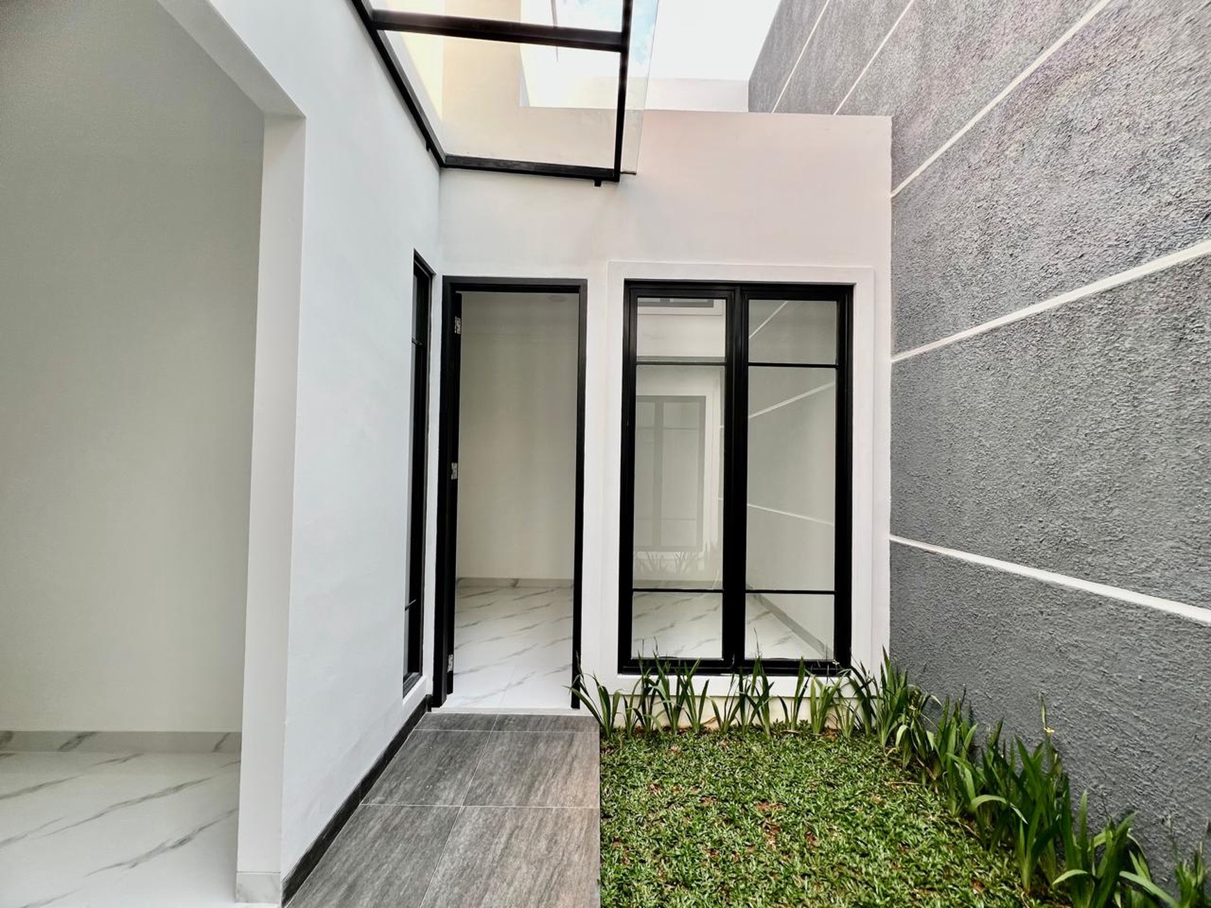 Rumah Bagus Di komp Deplu Pondok Aren Tangerang Selatan