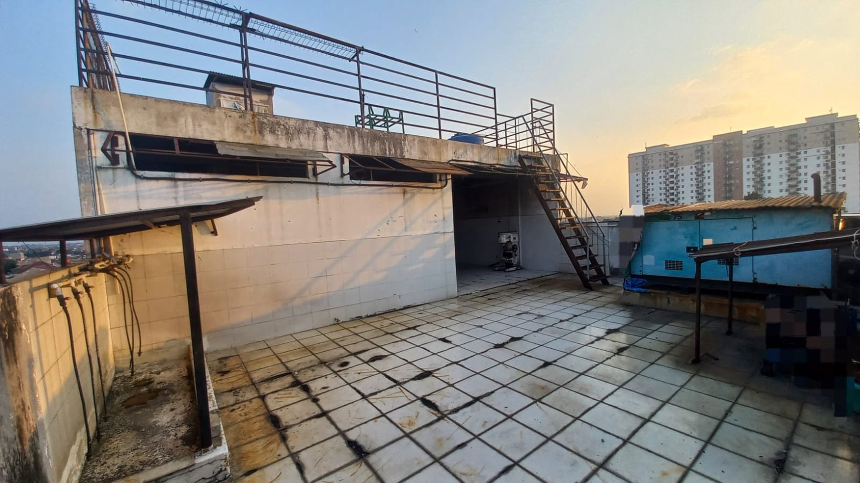 Ruko Siap Pakai Di Jl Ciledug Raya Petukangan Selatan Jakarta Selatan