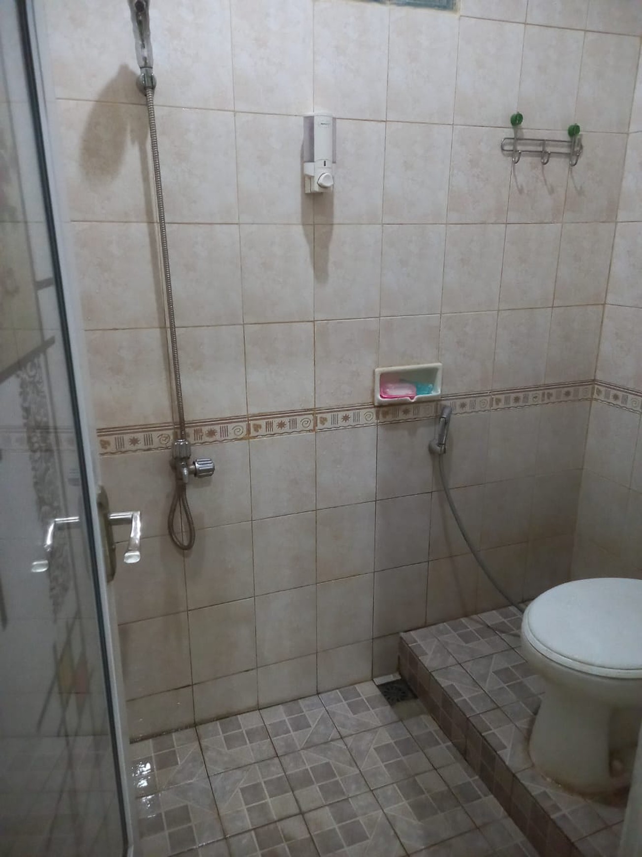 Rumah Bagus Di Jalan Utama Perumahan Serua, Bojongsari, Depok