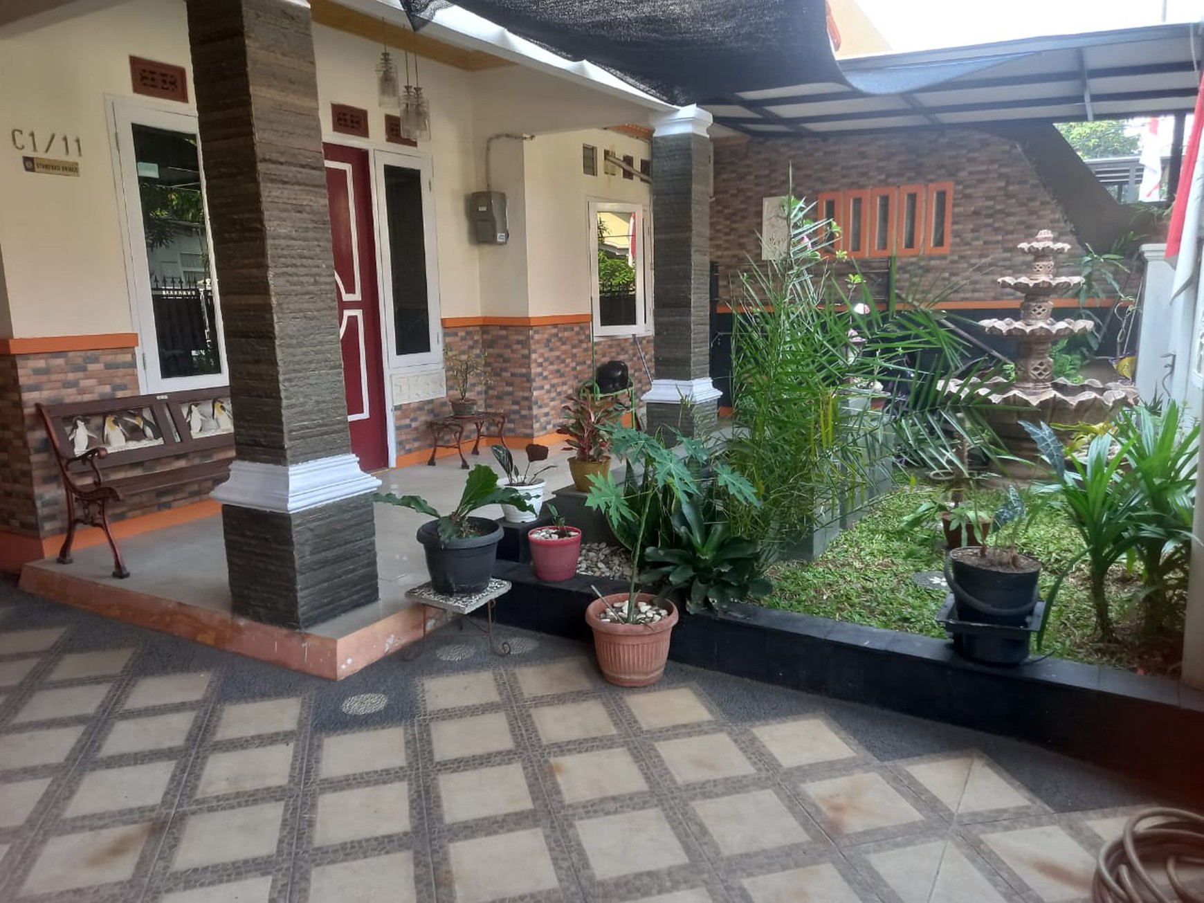 Rumah Bagus Di Jalan Utama Perumahan Serua, Bojongsari, Depok