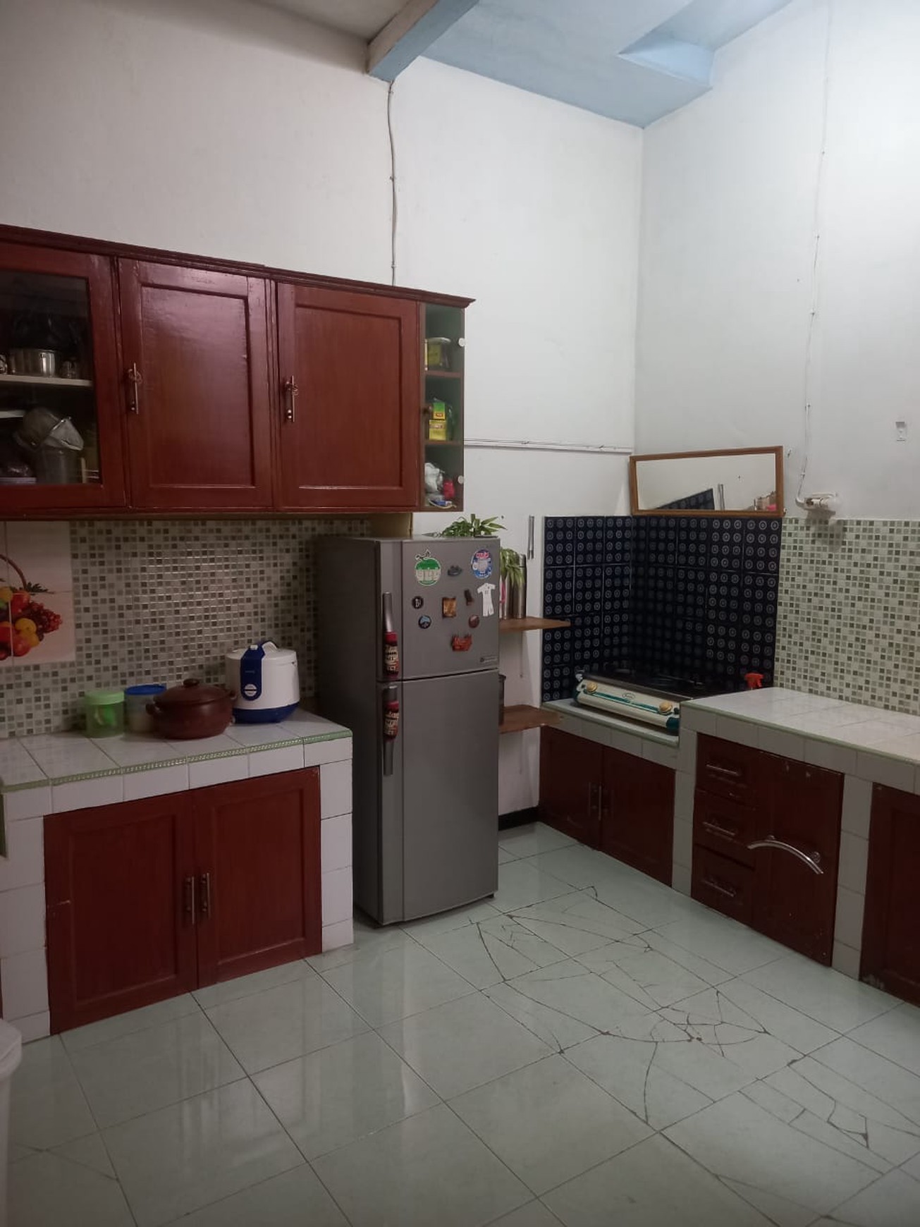 Rumah Bagus Di Jalan Utama Perumahan Serua, Bojongsari, Depok