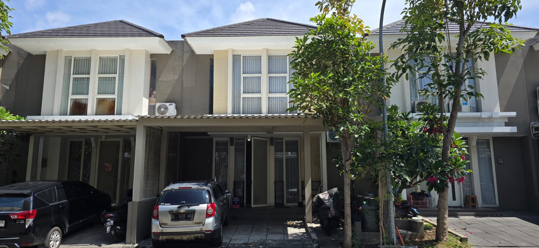 Rumah Dijual Green Lake Lidah Kulon Surabaya