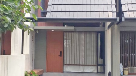 Rumah Minimalis di Fleek Hauz BSD City