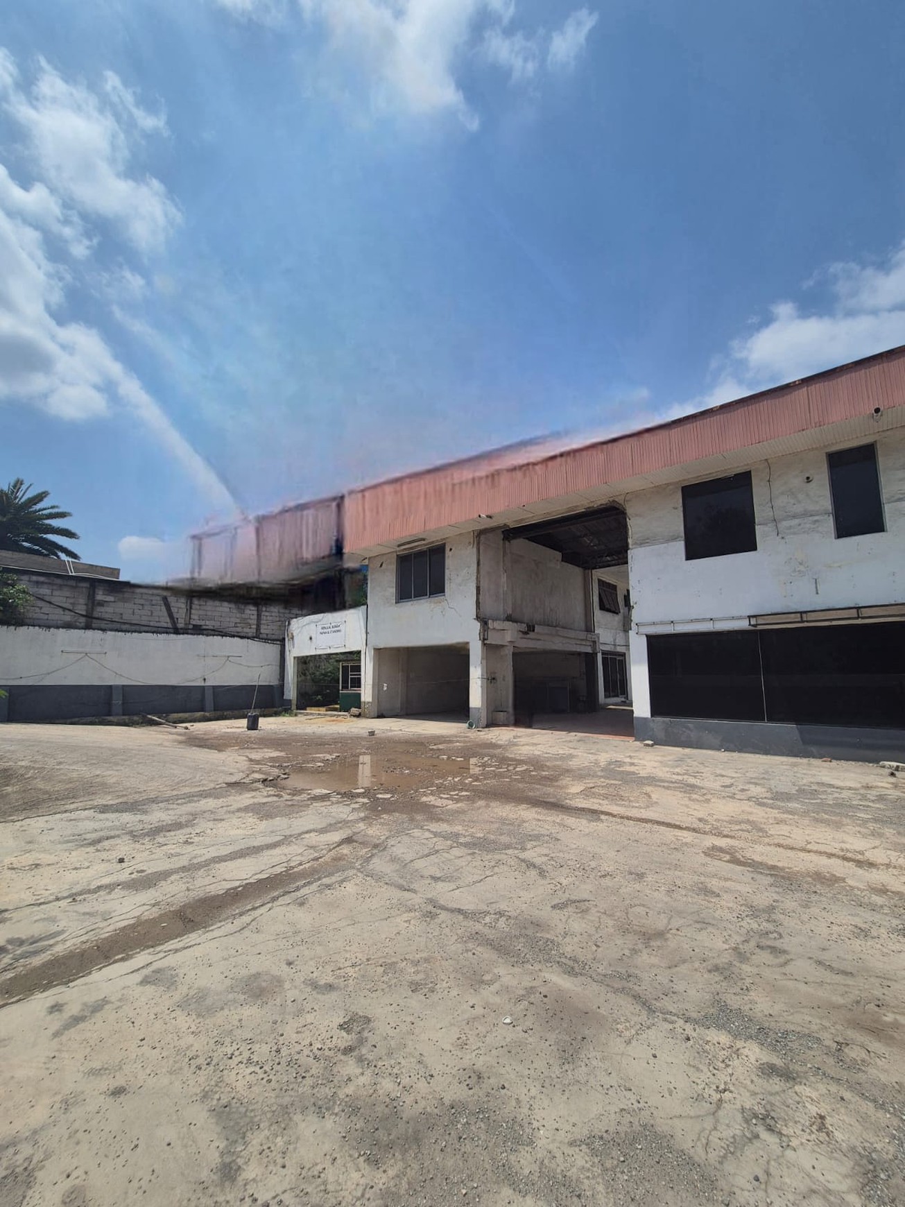 Dijual gedung perkantoran komersil di lokasi sangat strategis di Pluit Raya Penjaringan
