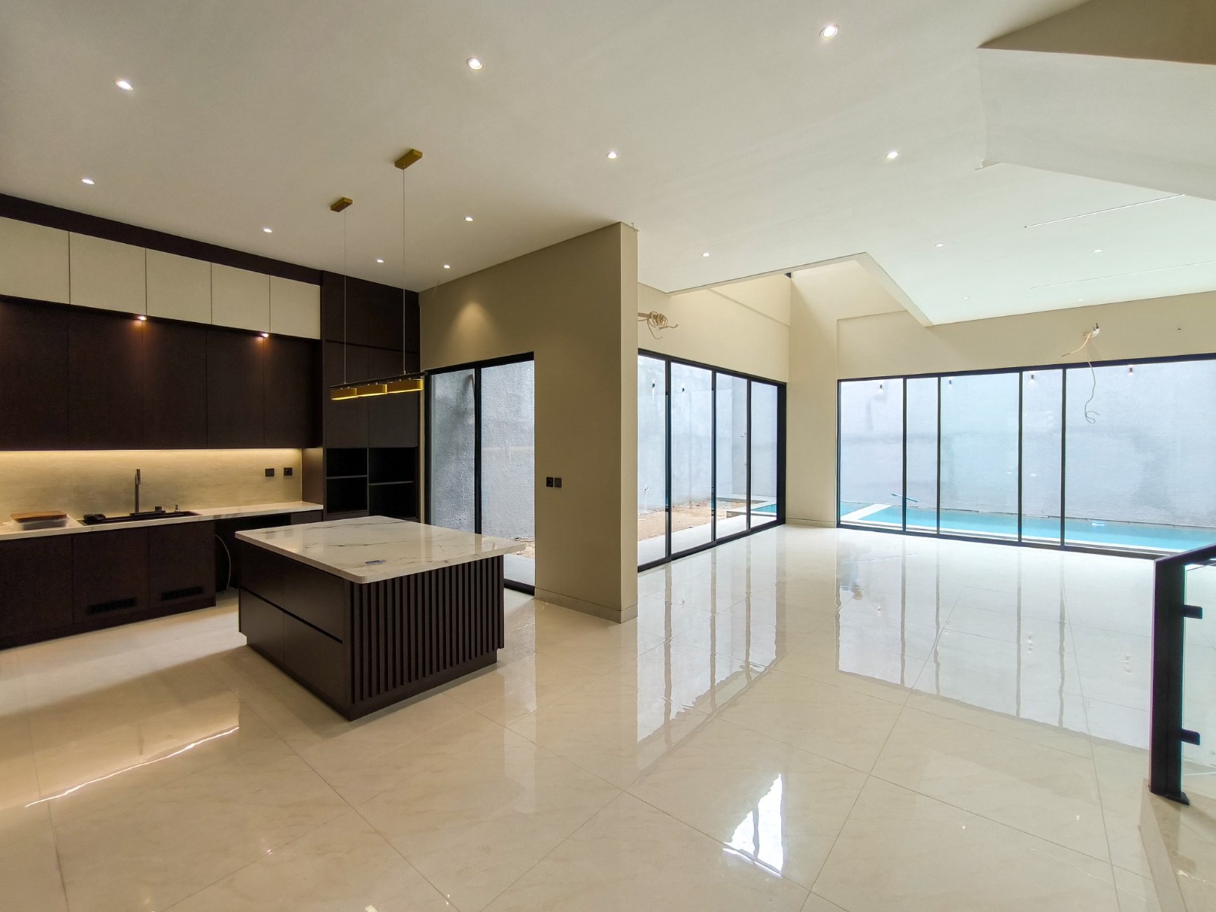 Rumah Bagus,ada kolam renang di Bintaro Jaya 7