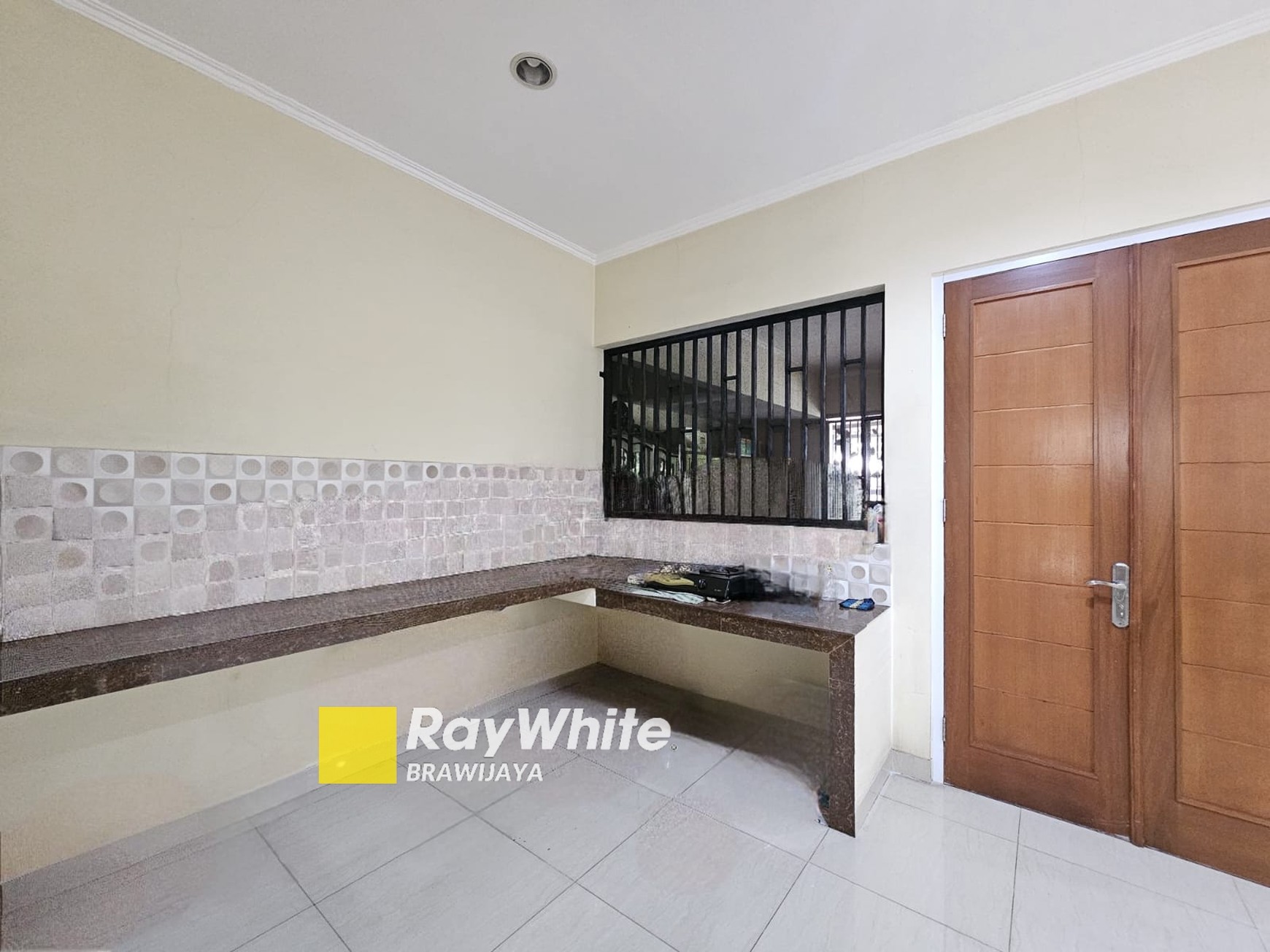 Rumah di Bona Indah, Lebak Bulus, Jakarta Selatan, hanya 1,8 km ke MRT Fatmawati