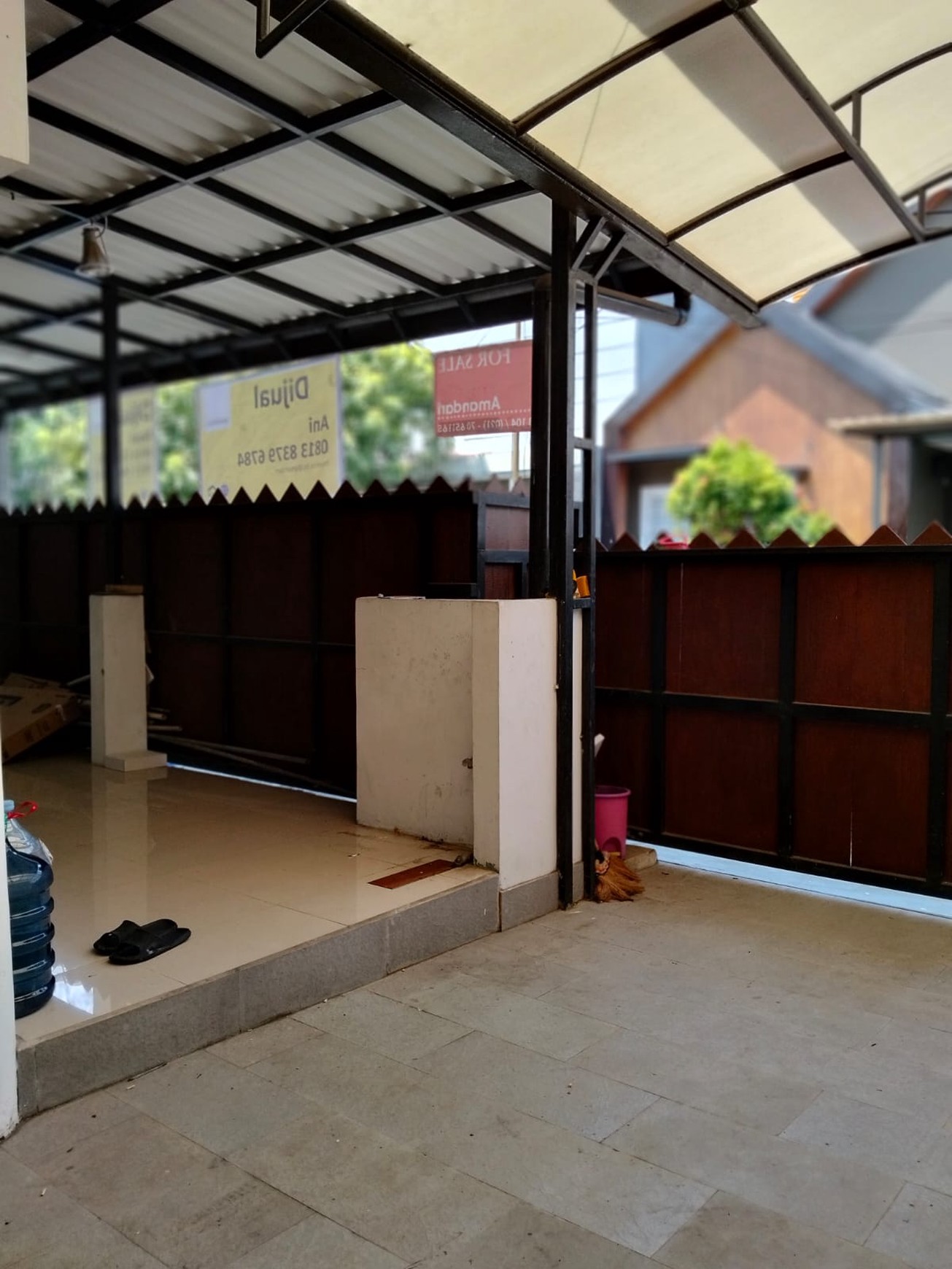 Rumah Cantik Siap Huni dengan Hunian Asri @Bintaro.