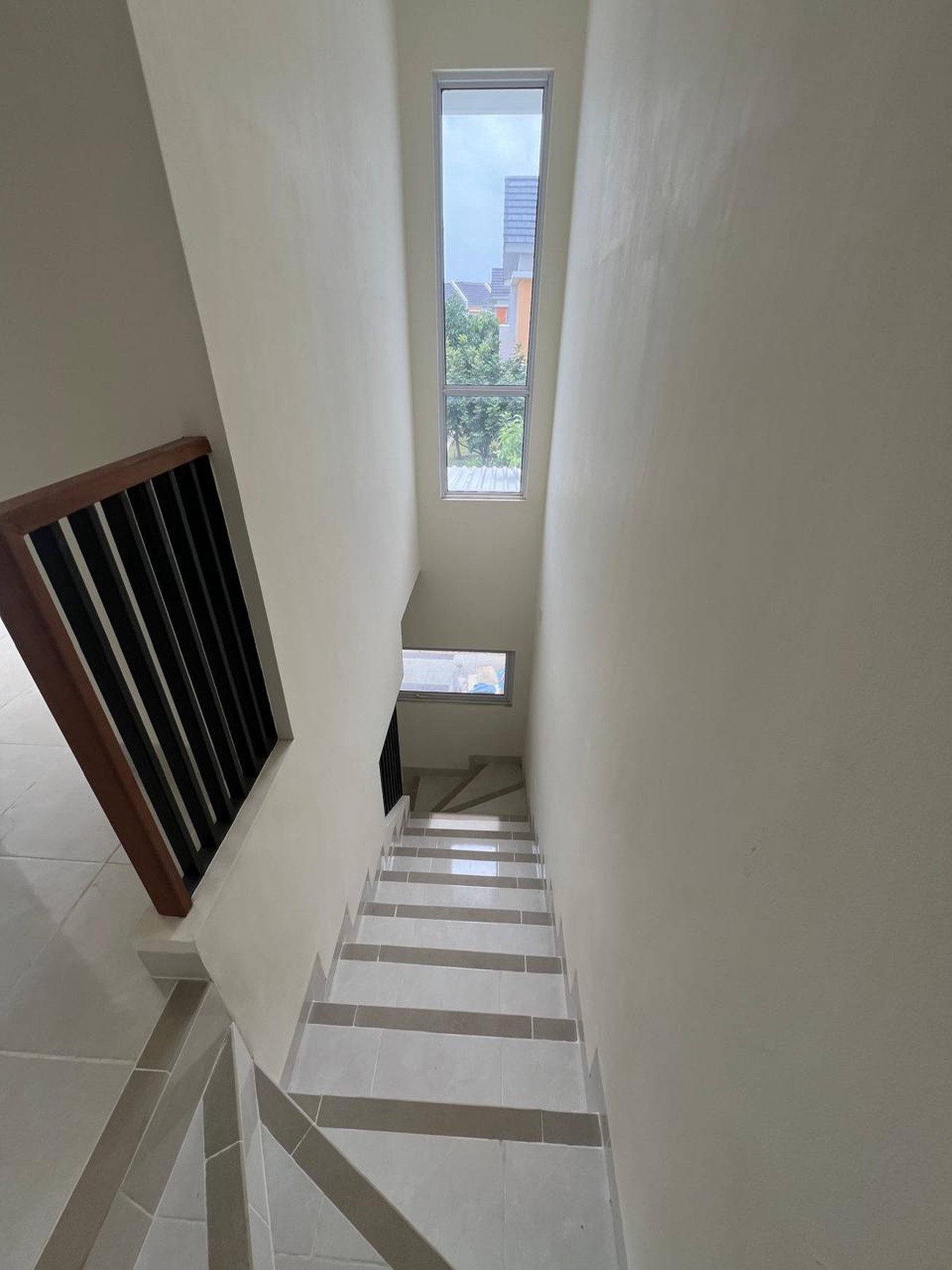 Murah. Rumah Bagus Harga Menarik Martinez, Gading Serpong