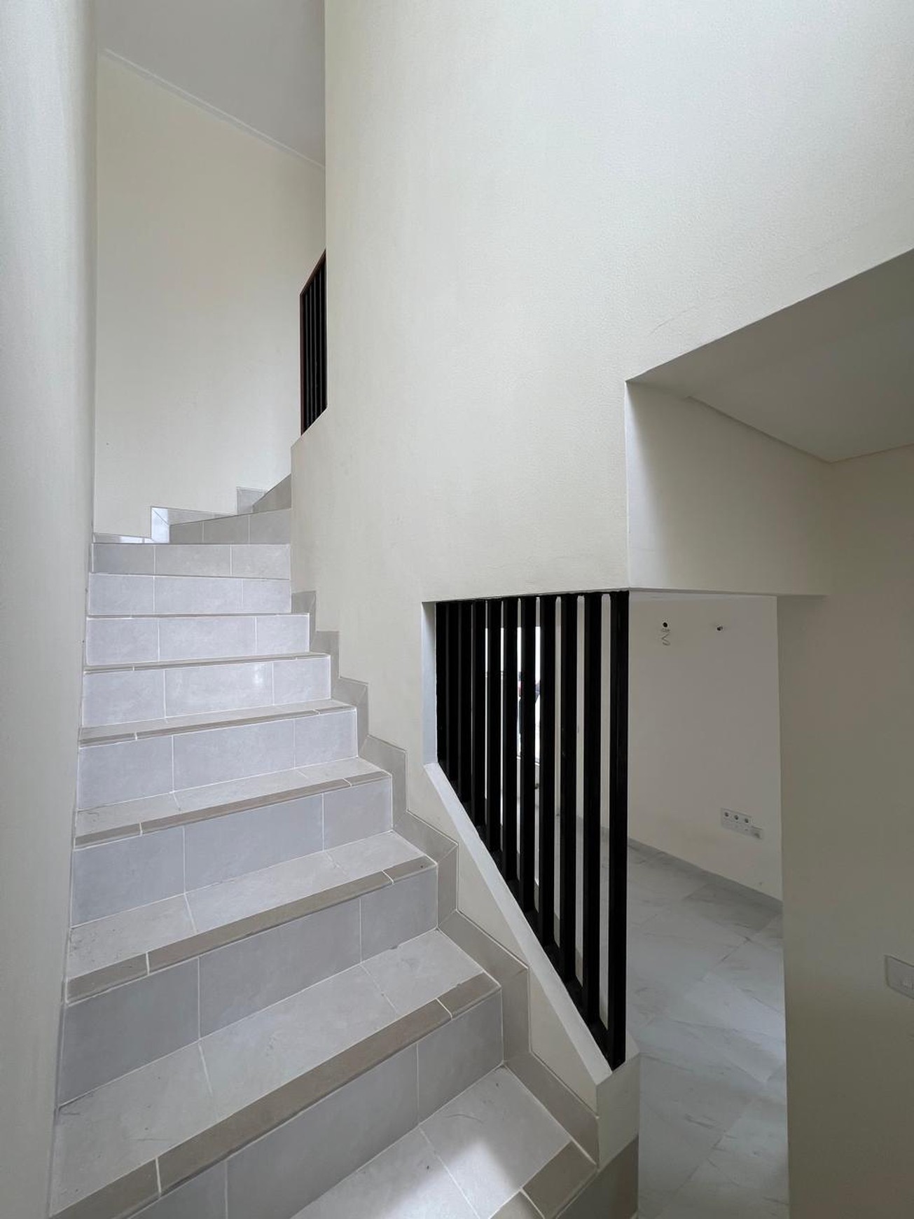 Murah. Rumah Bagus Harga Menarik Martinez, Gading Serpong
