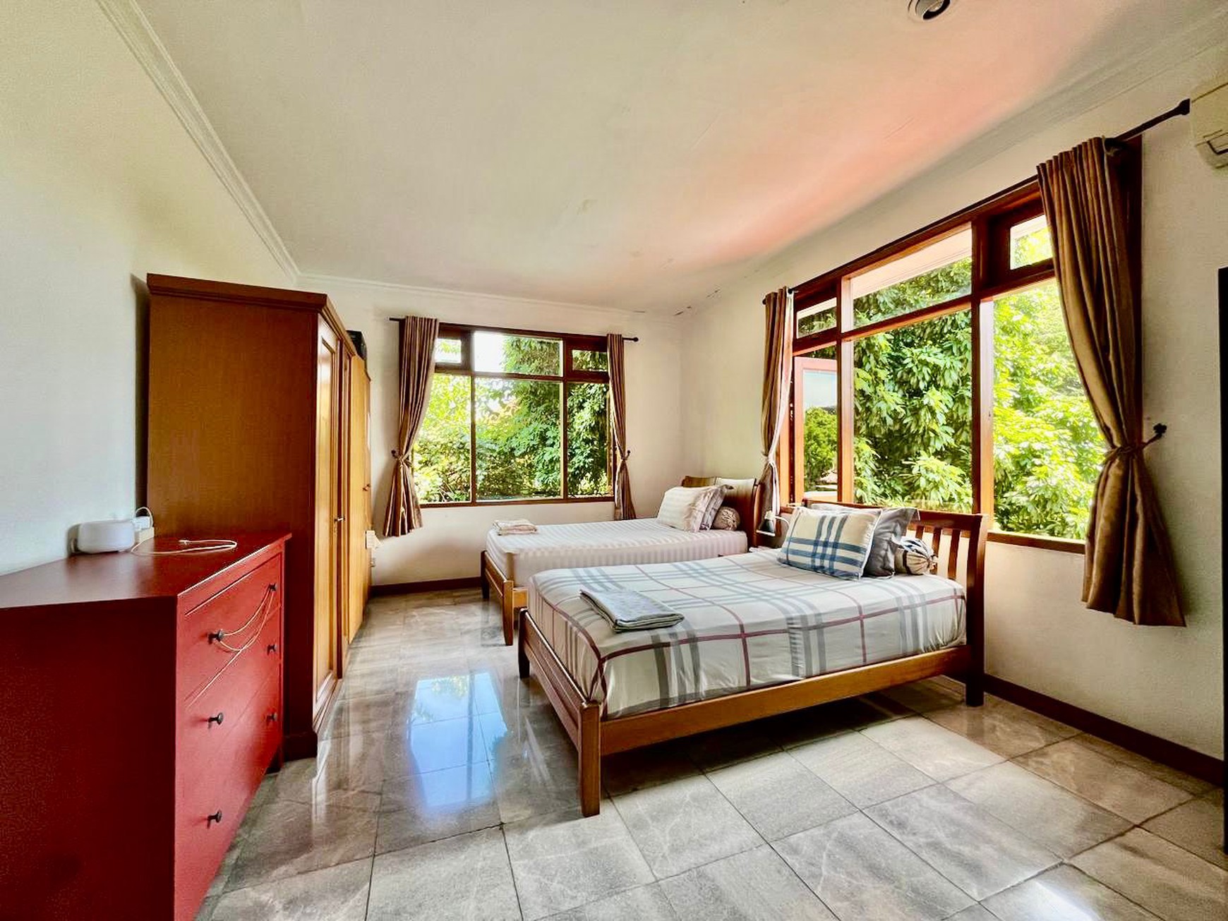Rumah Bagus Di Jl Pejaten Barat Jakarta Selatan