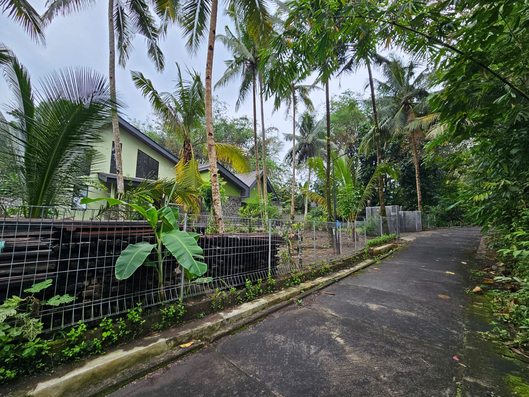 Villa 1291 Meter Persegi Lokasi Dekat Pasar Turi Pakem Sleman
