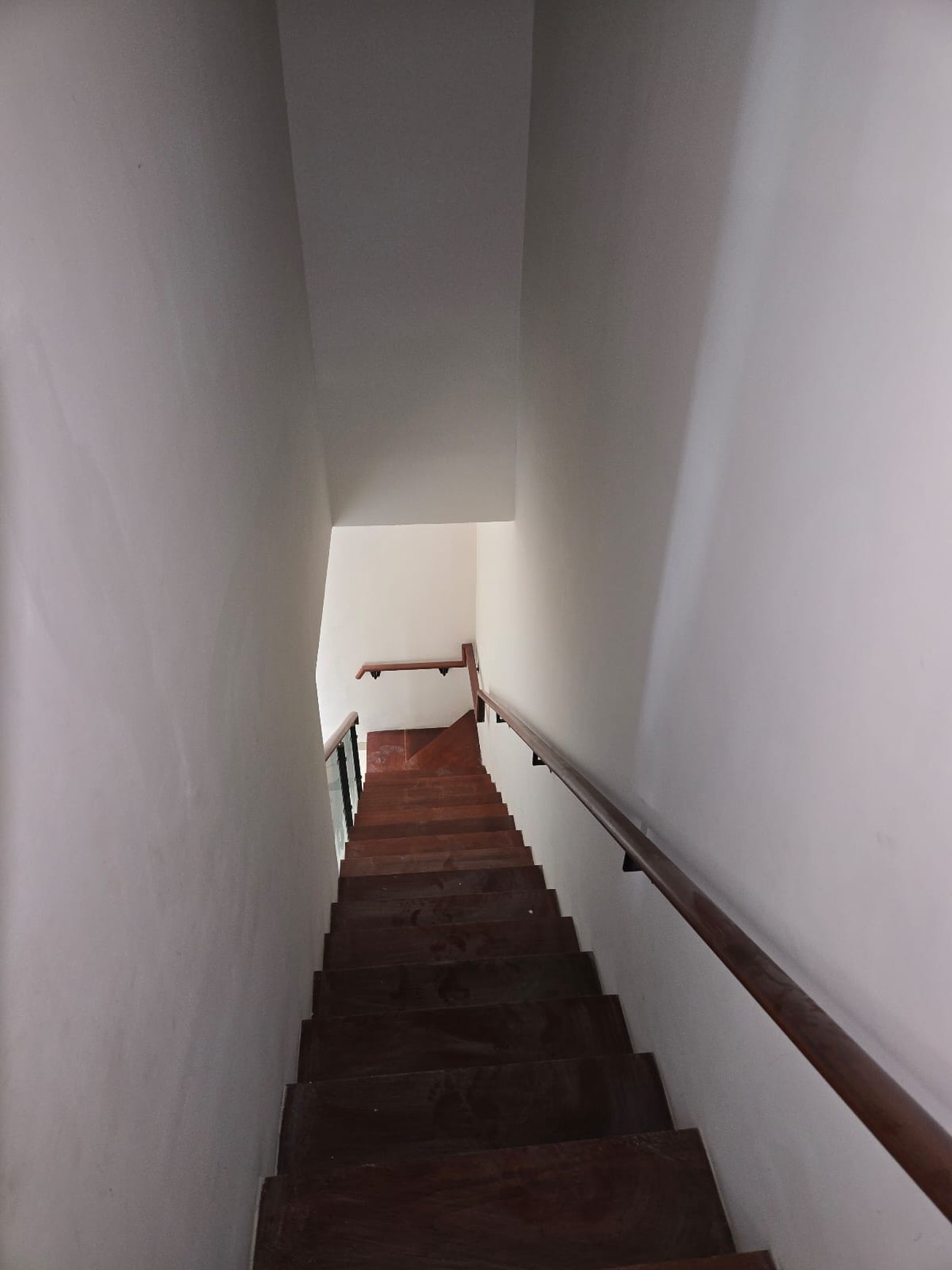 Dijual Rumah Baru Pondok Tjandra Indah - Duku Tengah - Wadungasri - Waru Spesial Row Jalan Lebar 4 Mobil