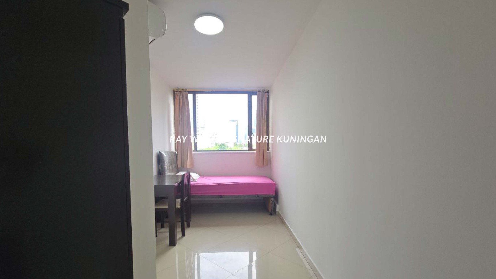 Dijual Apartemen Taman Rasuna Layak Huni, 3BR 