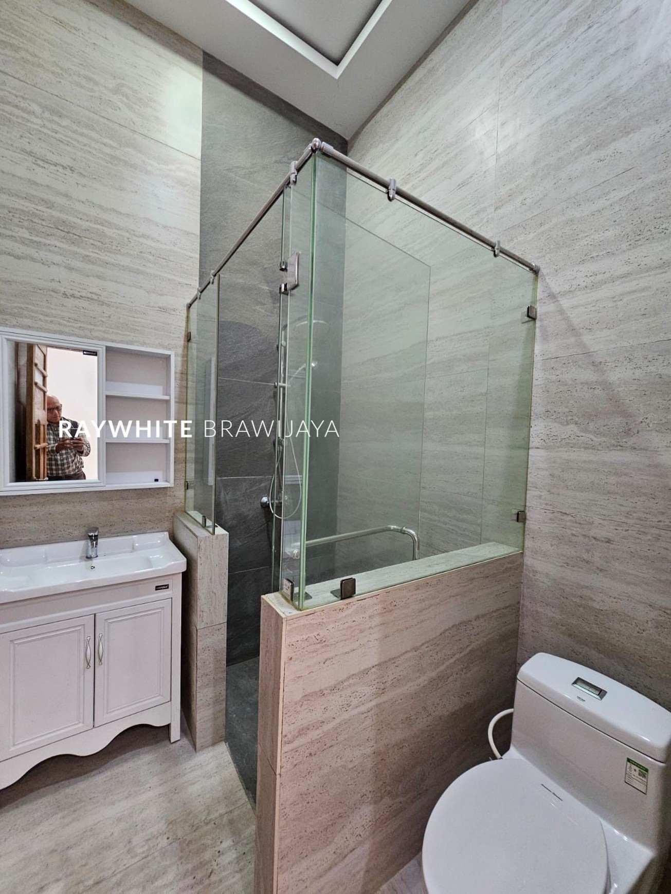 Rumah Siap Huni Lingkungan Tenang Area Wijaya Kebayoran Baru