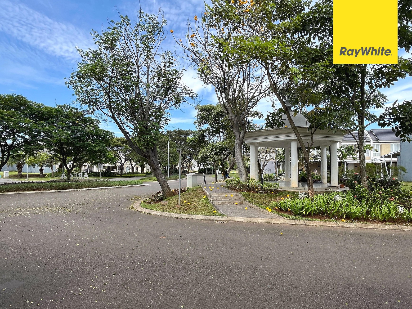 Rumah 2 Lantai di Citraland, Cibubur