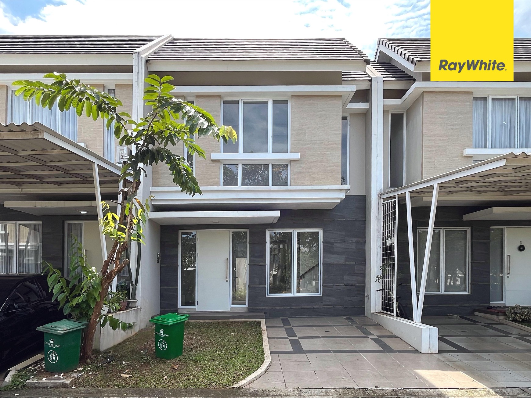 Rumah 2 Lantai di Citraland, Cibubur