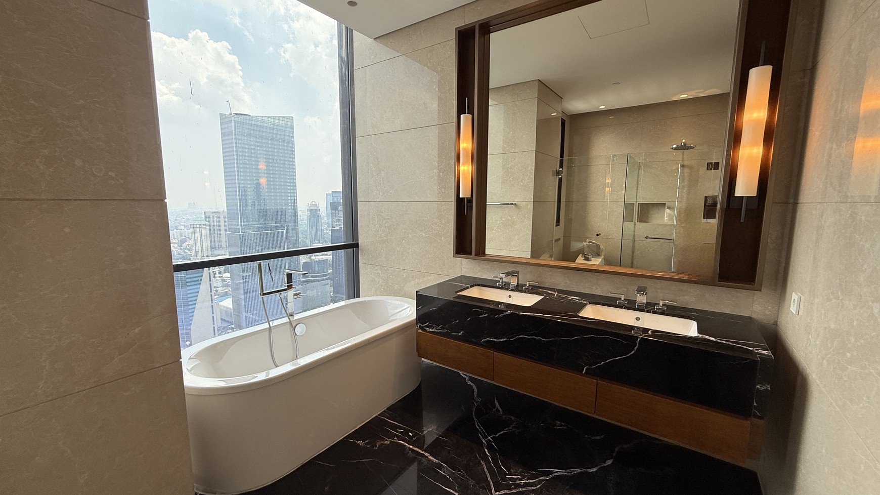 APARTMENT REGENT JAKARTA, SEMANGGI, JAKARTA SELATAN