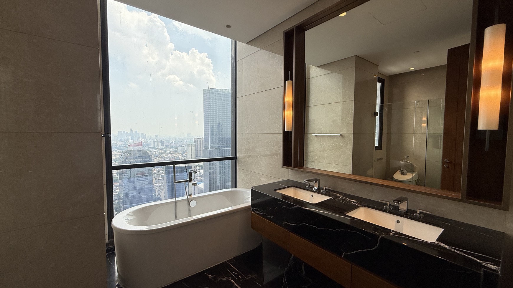 APARTMENT REGENT JAKARTA, SEMANGGI, JAKARTA SELATAN
