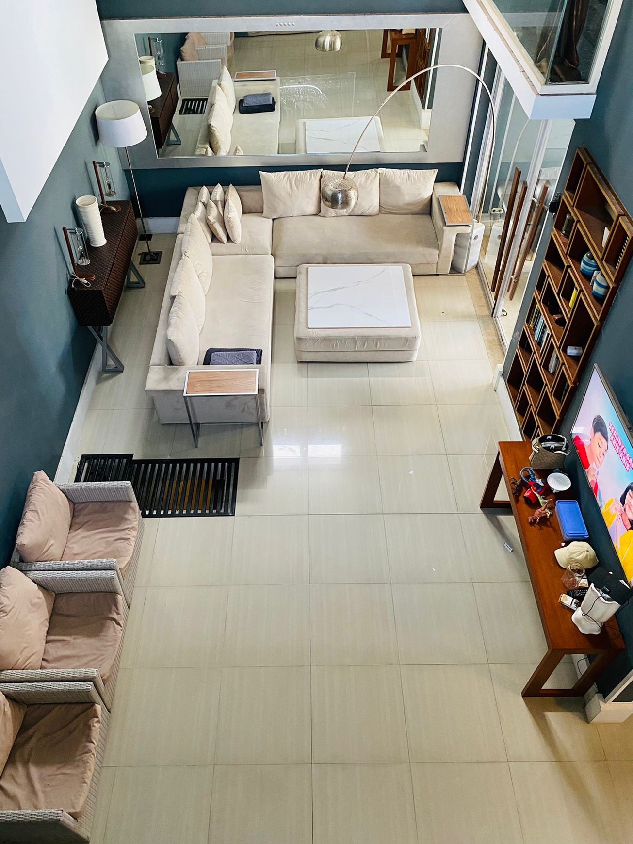 Rumah Dijual di Serpong Tangerang Selatan - Desain Modern Minimalis, Siap Huni