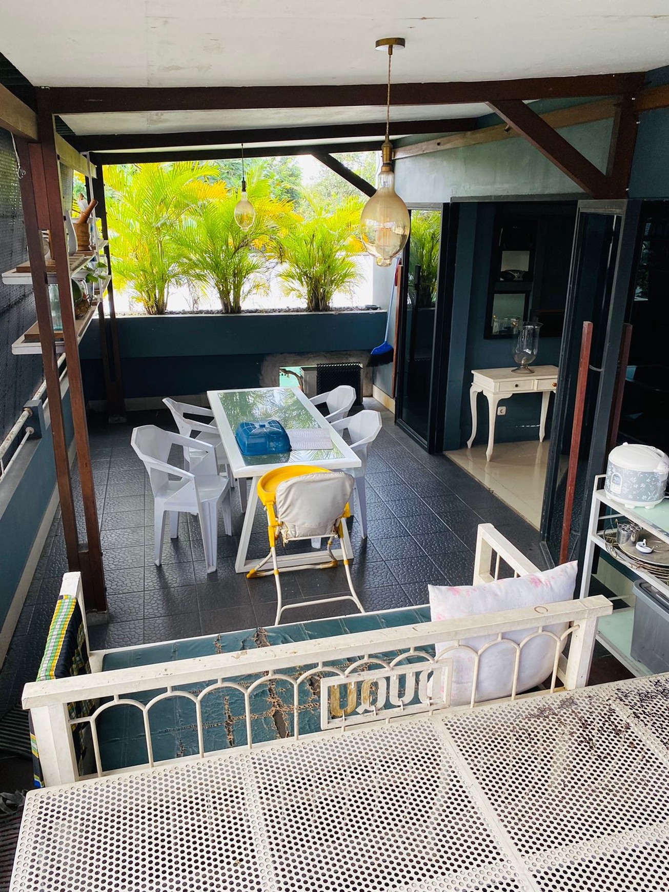 Rumah Dijual di Serpong Tangerang Selatan - Desain Modern Minimalis, Siap Huni