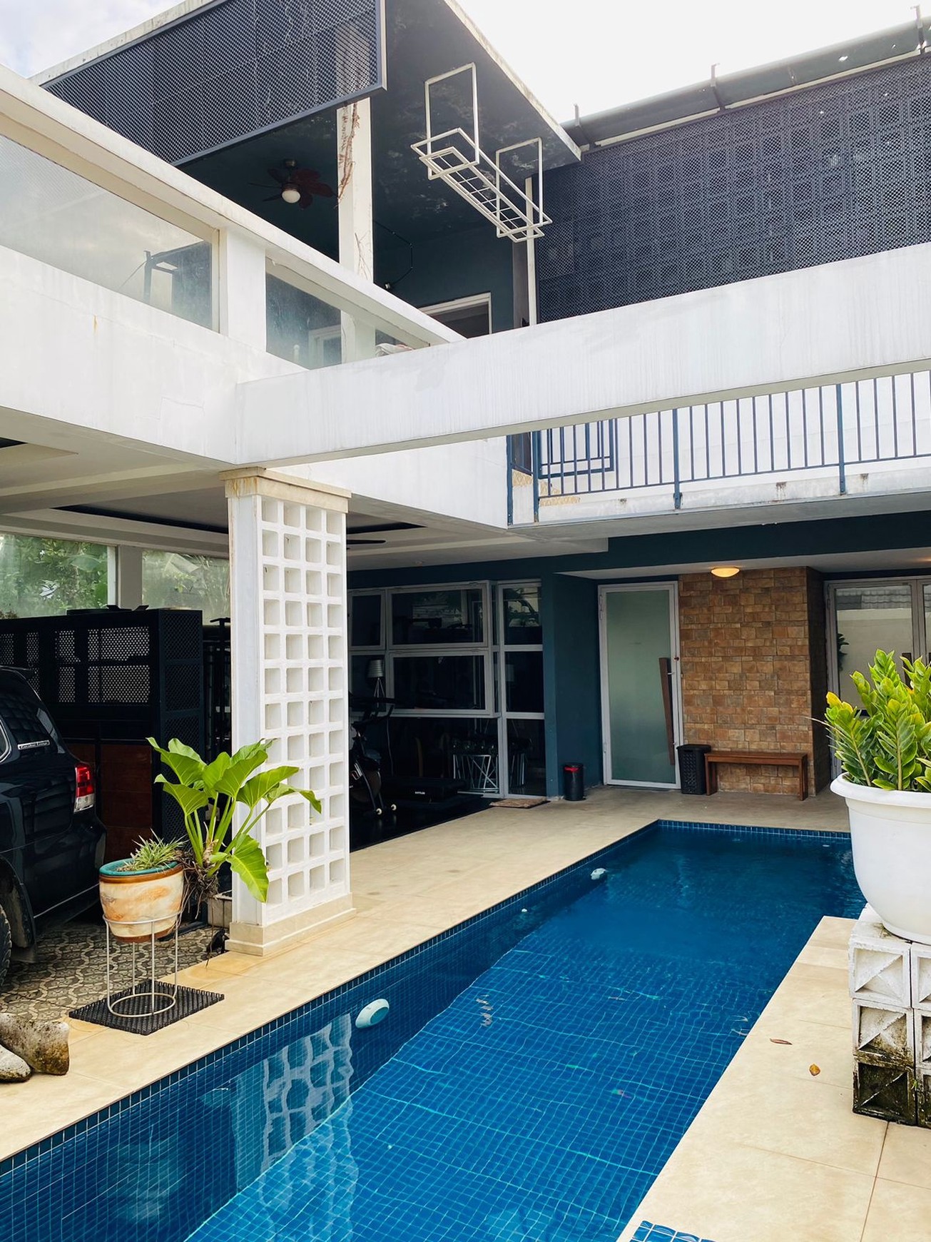 Rumah Dijual di Serpong Tangerang Selatan - Desain Modern Minimalis, Siap Huni
