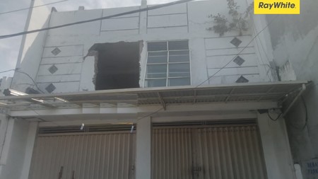 Disewakan 2 Ruko Jadi 1 Dijalan Kedung Cowek Surabaya