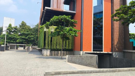 Dijual Gedung Baru Siap Pakai Strategis Di Buncit Raya Potensi Untuk Office, Bisnis Maupun Investasi.