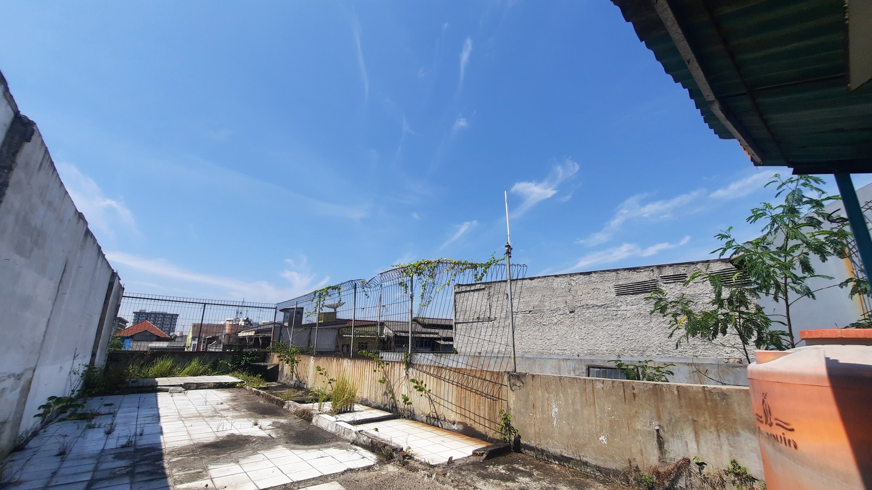 RUKO UNION SQUARE UKURAN LUAS DI LOKASI STRATEGIS DALAM KOTA LIPPO CIKARANG DEKAT DENGAN BERBAGAI FASILITAS PUBLIK
