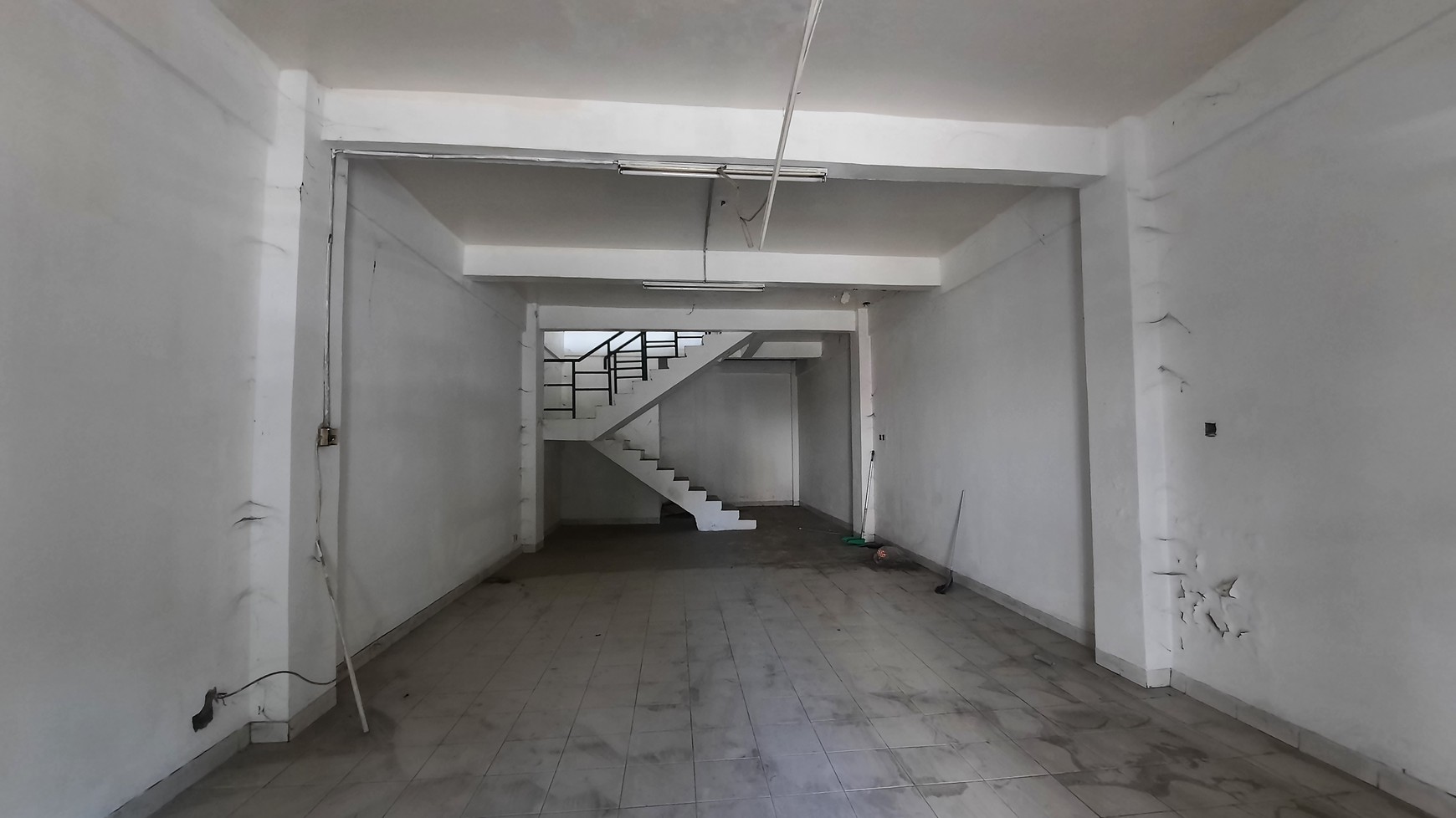 RUKO UNION SQUARE UKURAN LUAS DI LOKASI STRATEGIS DALAM KOTA LIPPO CIKARANG DEKAT DENGAN BERBAGAI FASILITAS PUBLIK