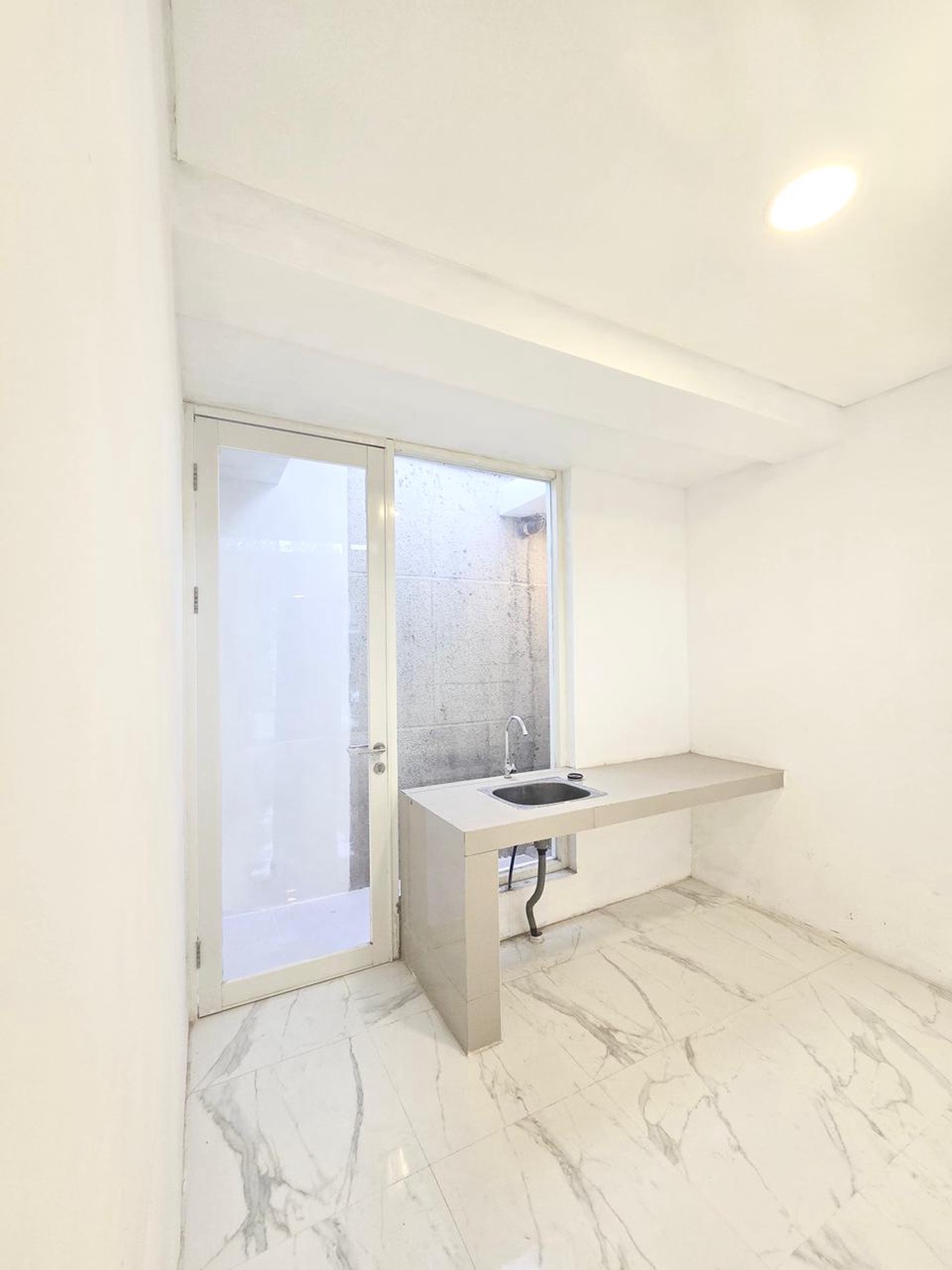 Dijual Rumah Sudah Renovasi High Celling North West Park Citraland