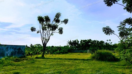Prime Land in Peaceful Villa Complex - Just 400 Meters from the Beach