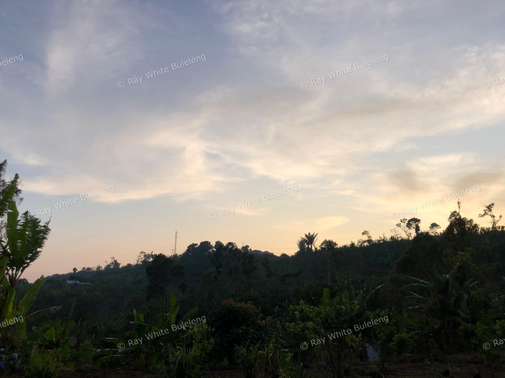 Strategic 4,950 Sqm Land - Ideal for Private Living or Investment