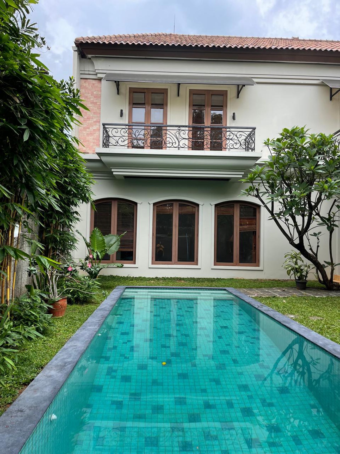 BEAUTIFUL HOUSE AT KEMANG AREA