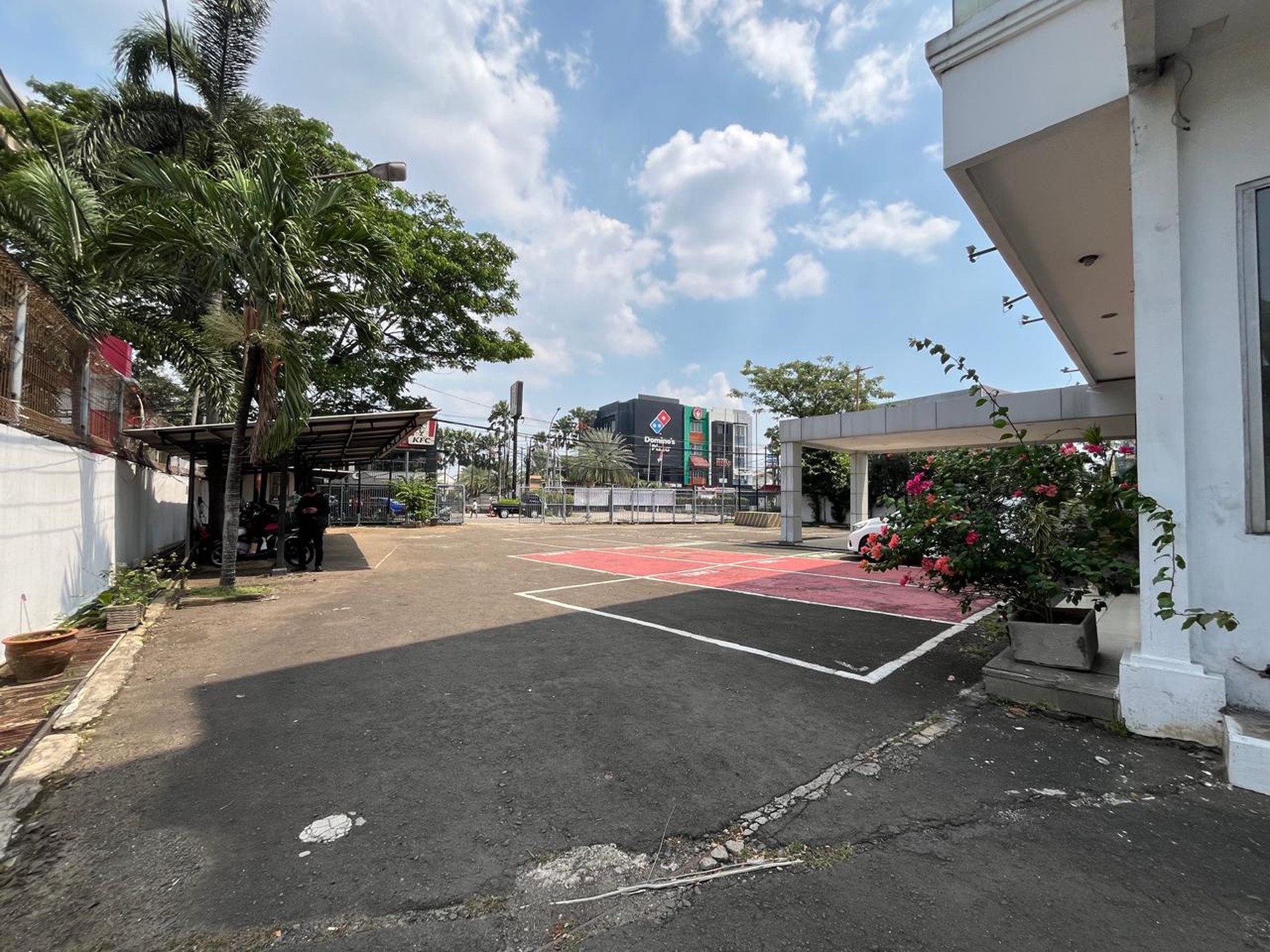 Disewakan Gedung Ex Kia Cimone JL. Merdeka - Pabuaran Tangerang