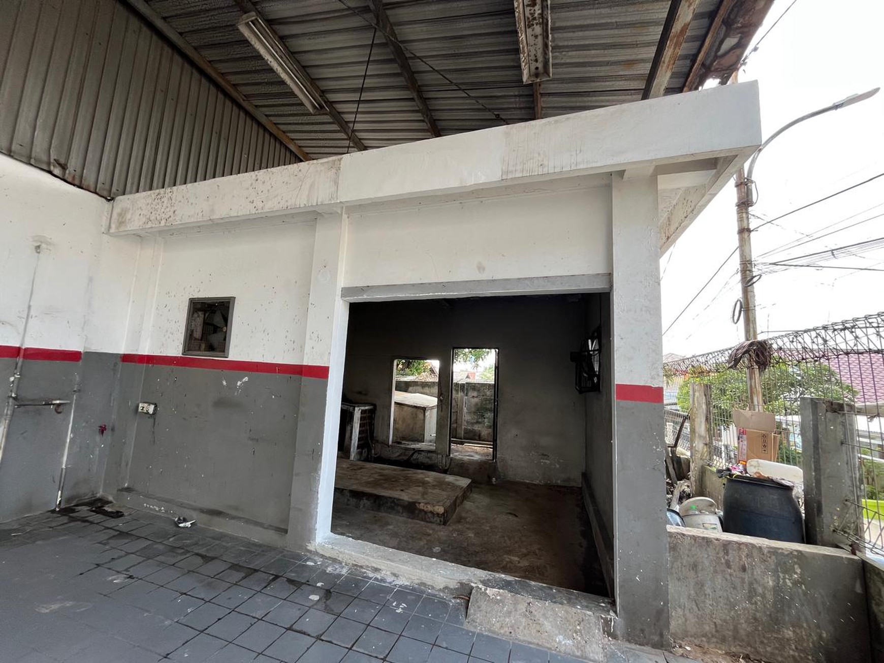 Disewakan Gedung Ex Kia Cimone JL. Merdeka - Pabuaran Tangerang