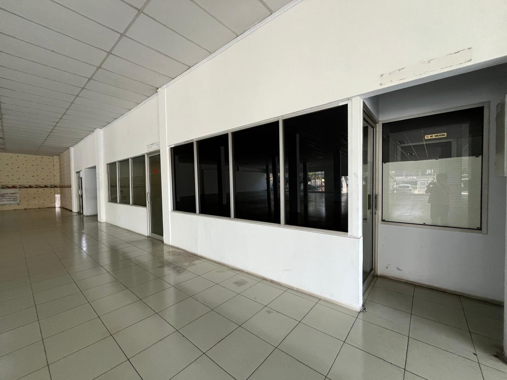 Disewakan Gedung Ex Kia Cimone JL. Merdeka - Pabuaran Tangerang