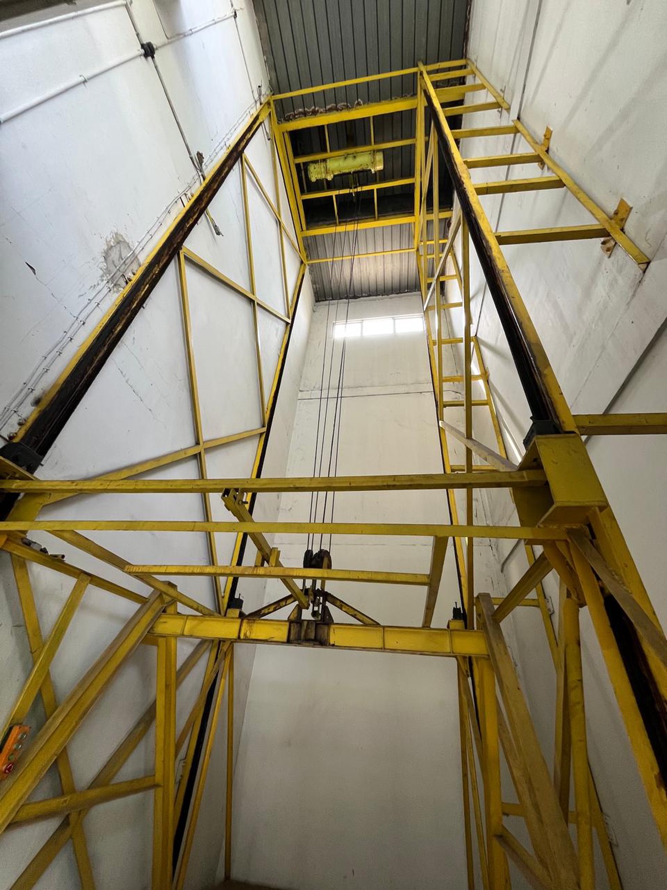 Disewakan Gedung Ex Kia Cimone JL. Merdeka - Pabuaran Tangerang