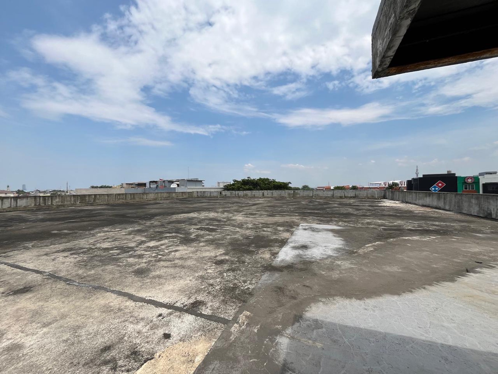 Disewakan Gedung Ex Kia Cimone JL. Merdeka - Pabuaran Tangerang