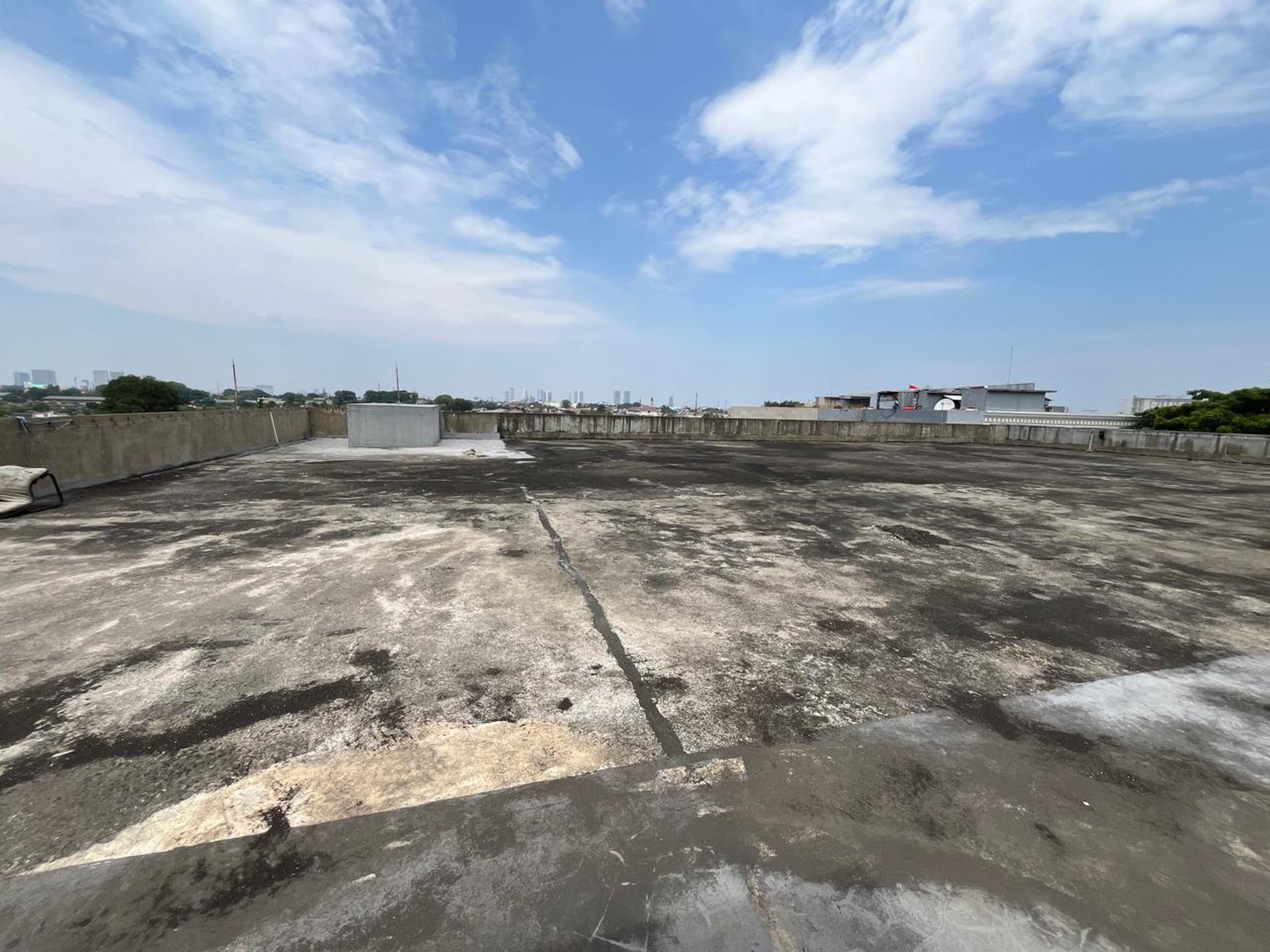 Disewakan Gedung Ex Kia Cimone JL. Merdeka - Pabuaran Tangerang