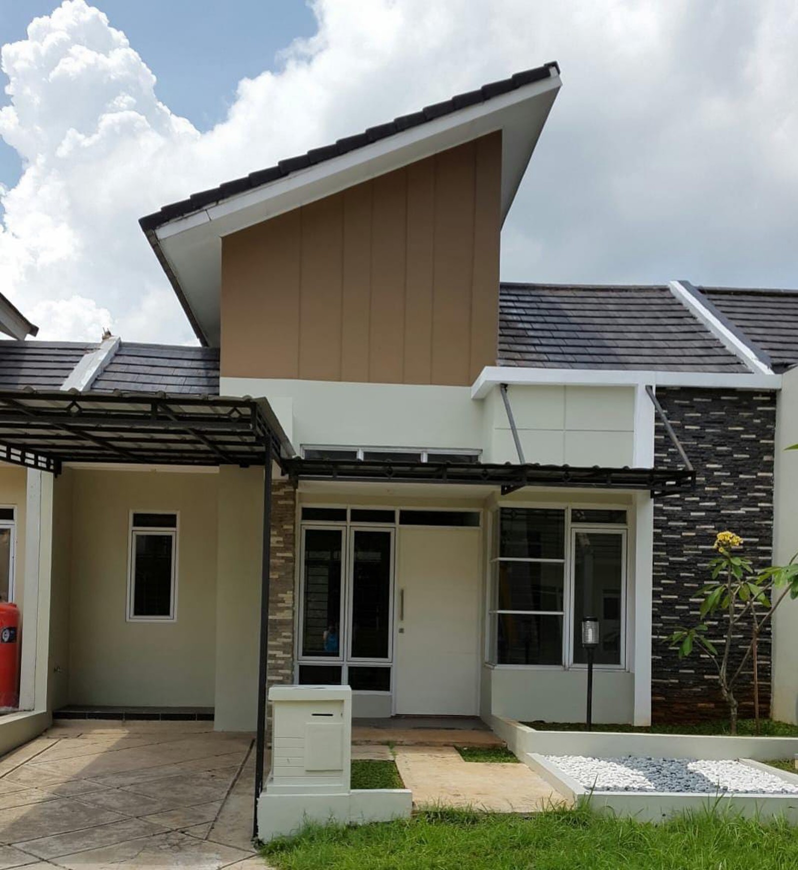 Rumah Siap Huni Di Metland Transyogi, Cileungsi