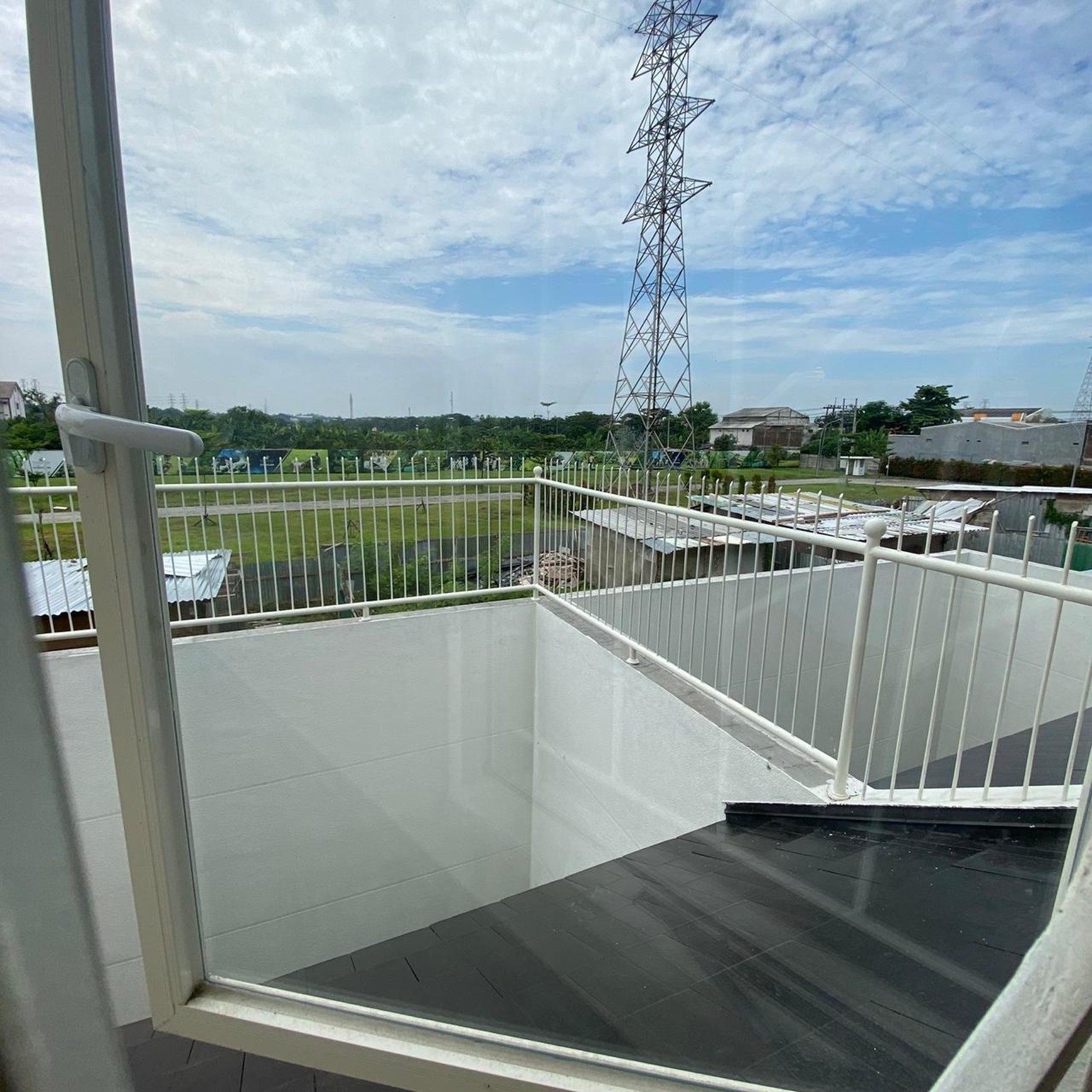 Dijual Cepat Rumah Citraland The Greenlake Surabaya Wiyung under 2M