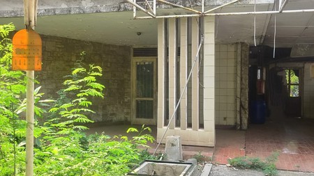 Rumah Hitung Tanah di Bawah NJOP Di Jalan Raya Prapanca Kebayoran Baru