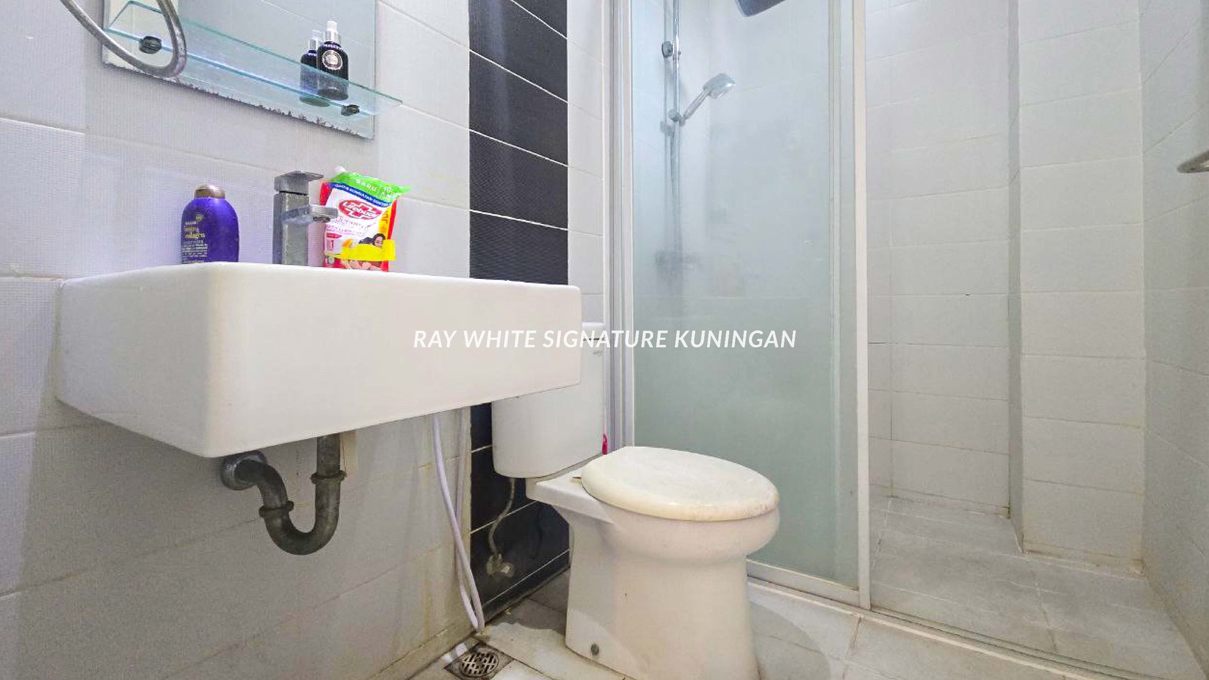 Dijual Rumah Siap Huni Di Town House Cilandak , Lokasi Dekat Tol 